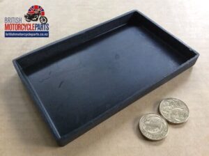 06-4082 RUBBER - BATTERY TRAY - NORTON MK3